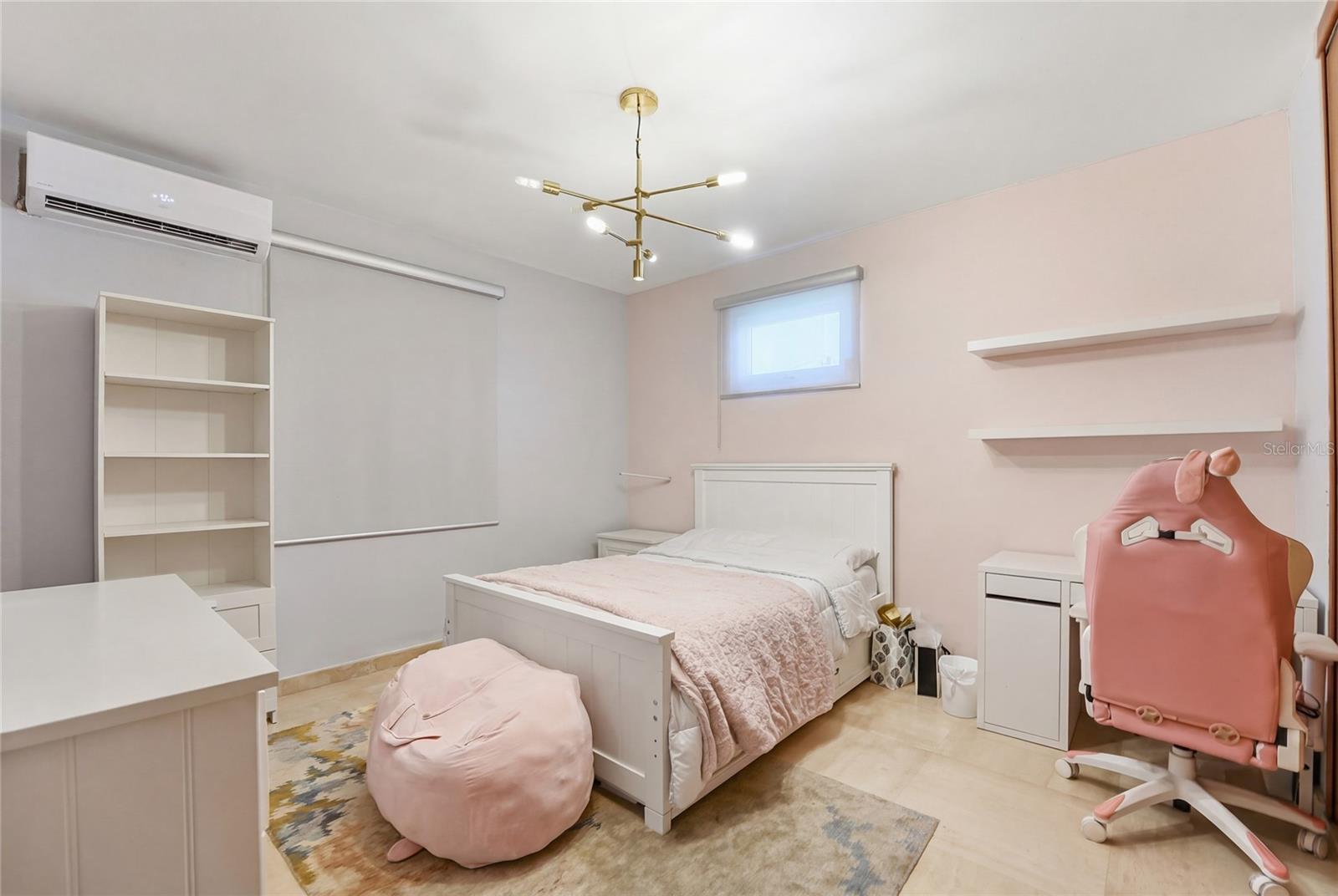 EXT VILLA CAPARRA - Residential