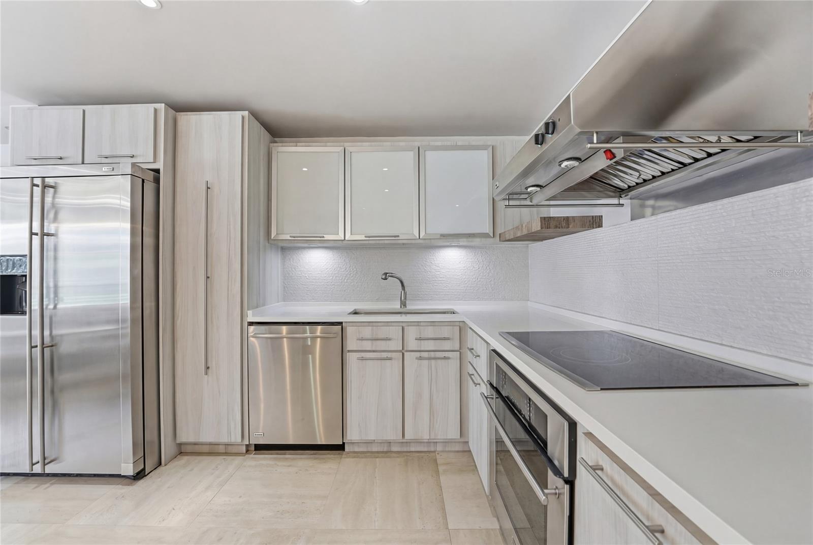 EXT VILLA CAPARRA - Residential