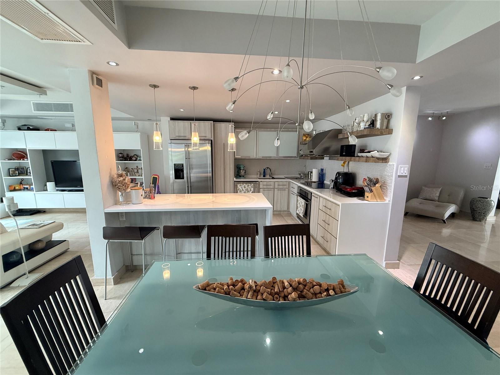 EXT VILLA CAPARRA - Residential