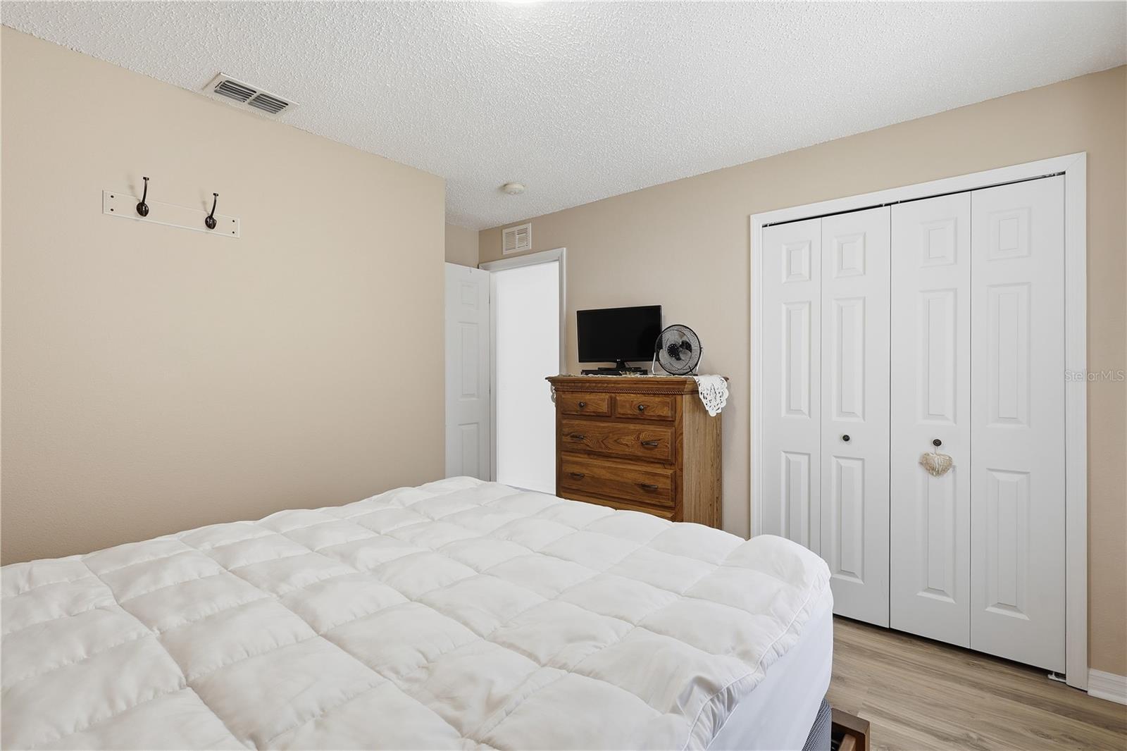 SEMINOLE WOODS - Residential