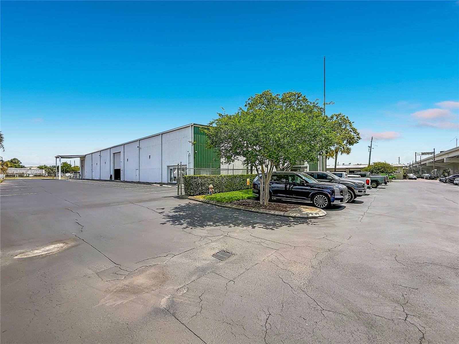 PINELLAS GROVES - Commercial Sale