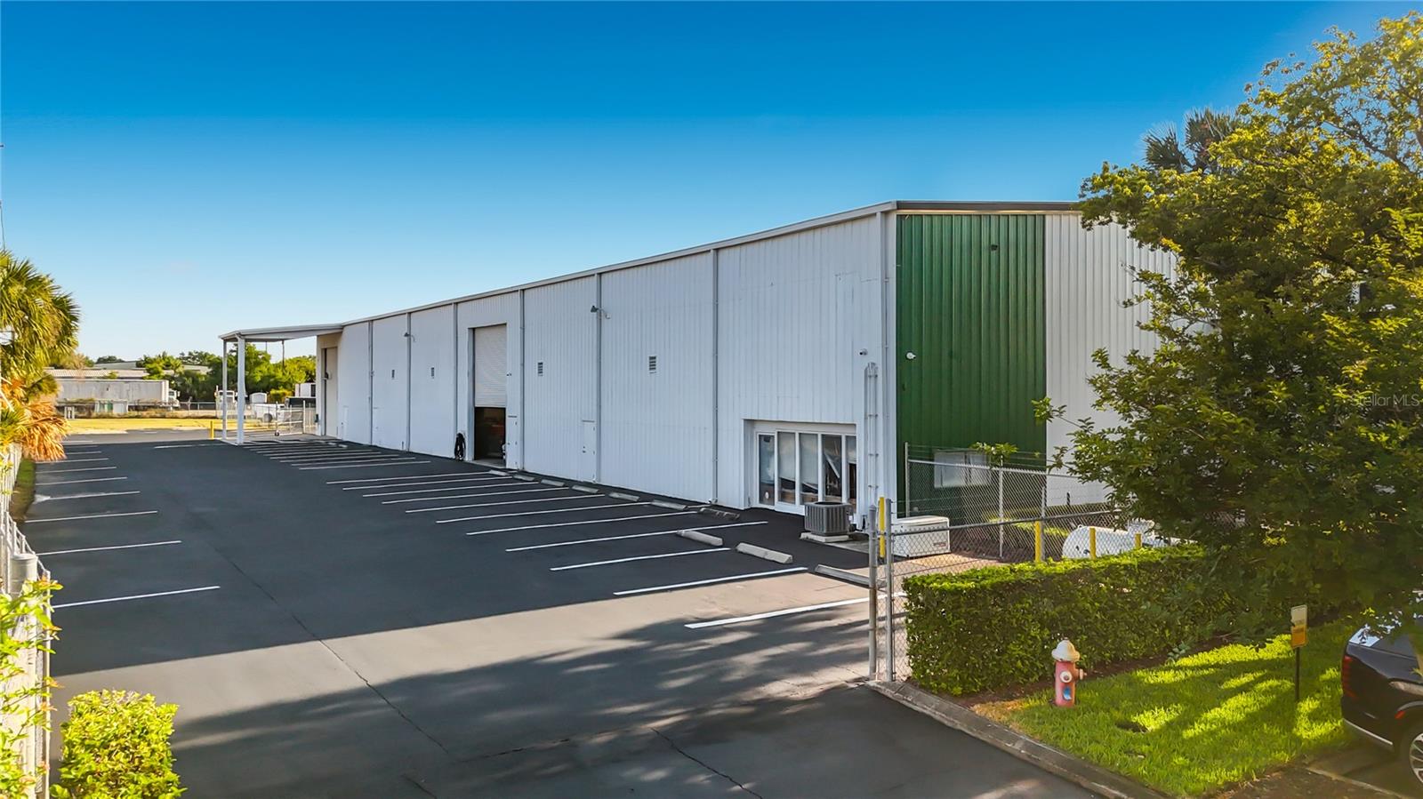 PINELLAS GROVES - Commercial Sale