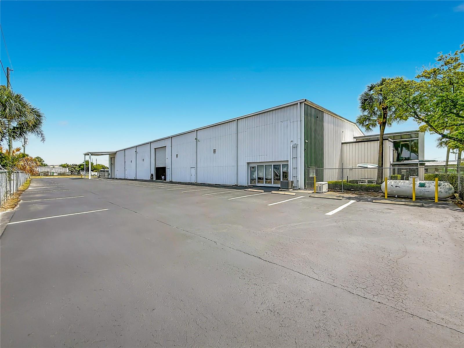 PINELLAS GROVES - Commercial Sale