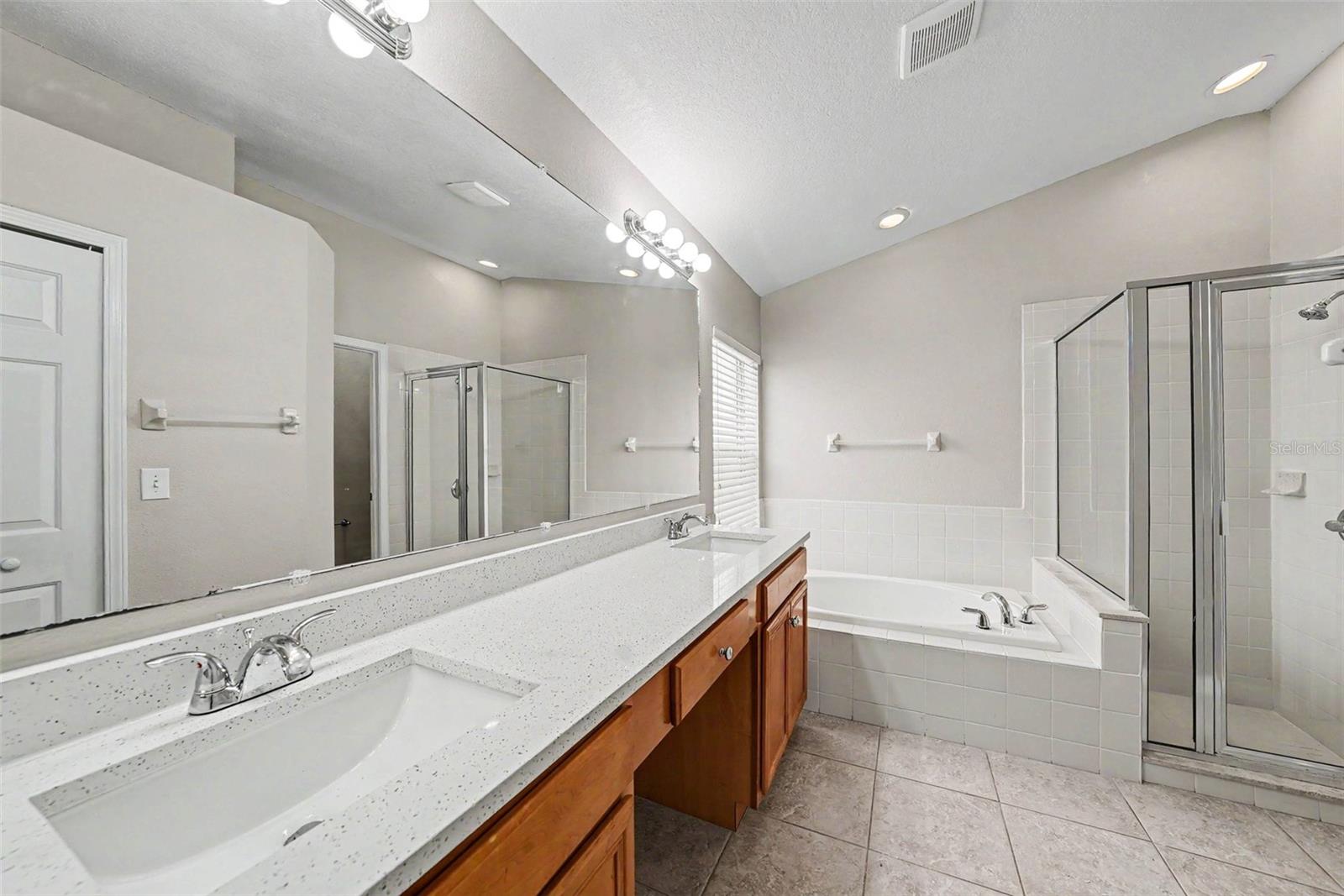 SUNCOAST LAKES PH 03 - Residential