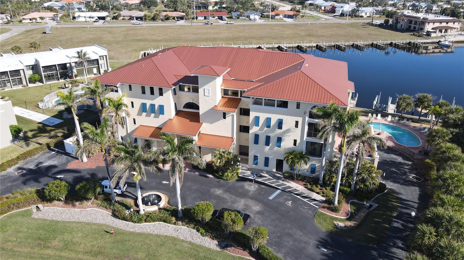 OUTLOOK COVE - Residential