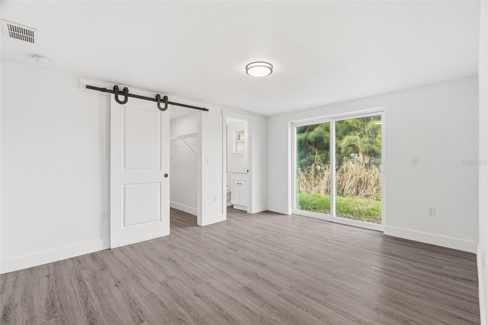 PINE HEIGHTS - Residential