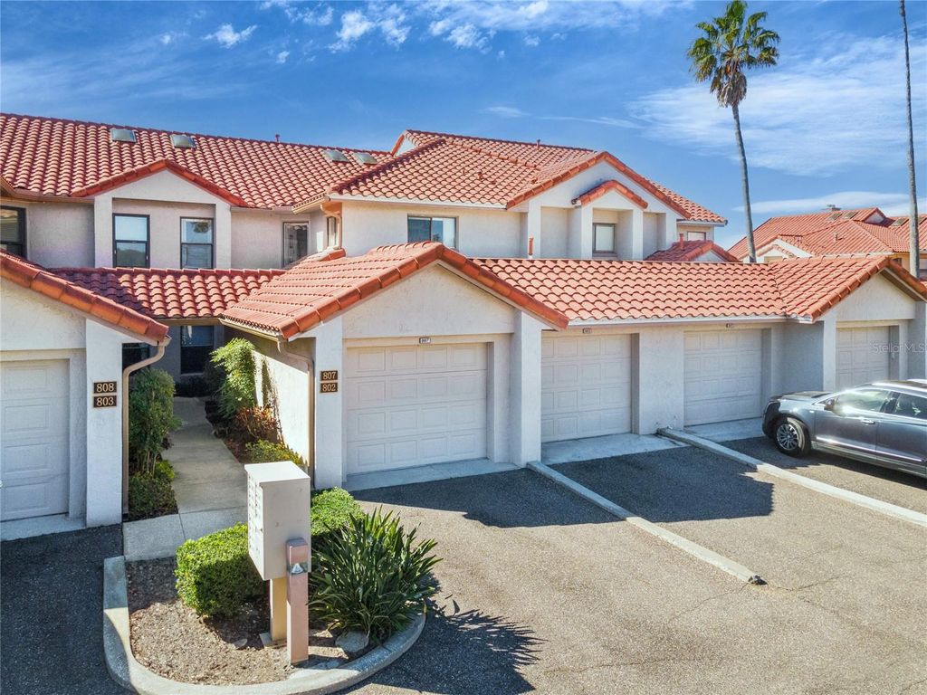 Photo of 802 Magnolia Place, Winter Haven, FL 33884 (MLS # P4936544)