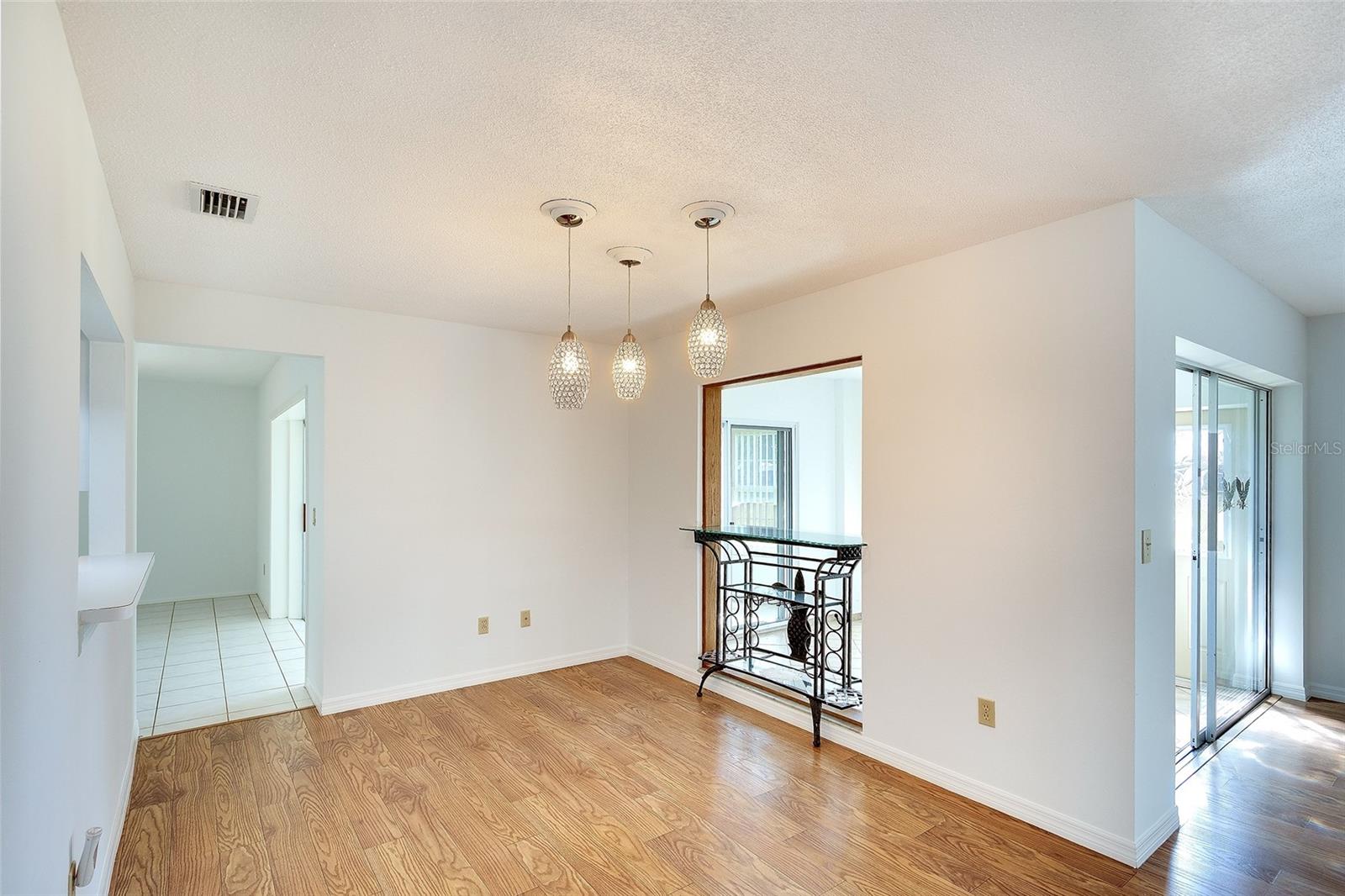 VILLAGE GREEN OF BRADENTON SEC 6 - Residential