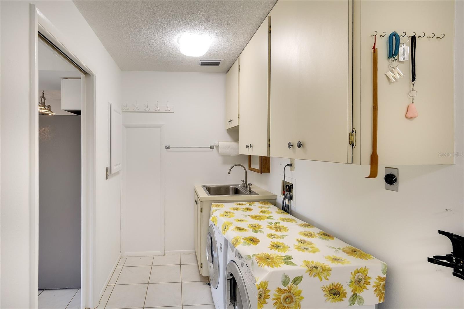 VILLAGE GREEN OF BRADENTON SEC 6 - Residential