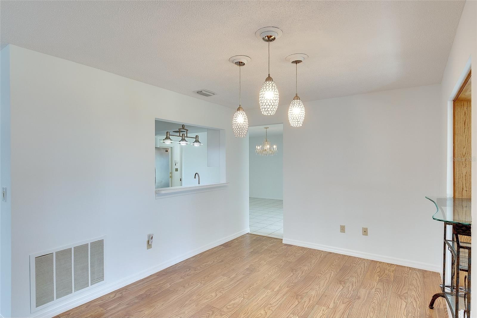 VILLAGE GREEN OF BRADENTON SEC 6 - Residential