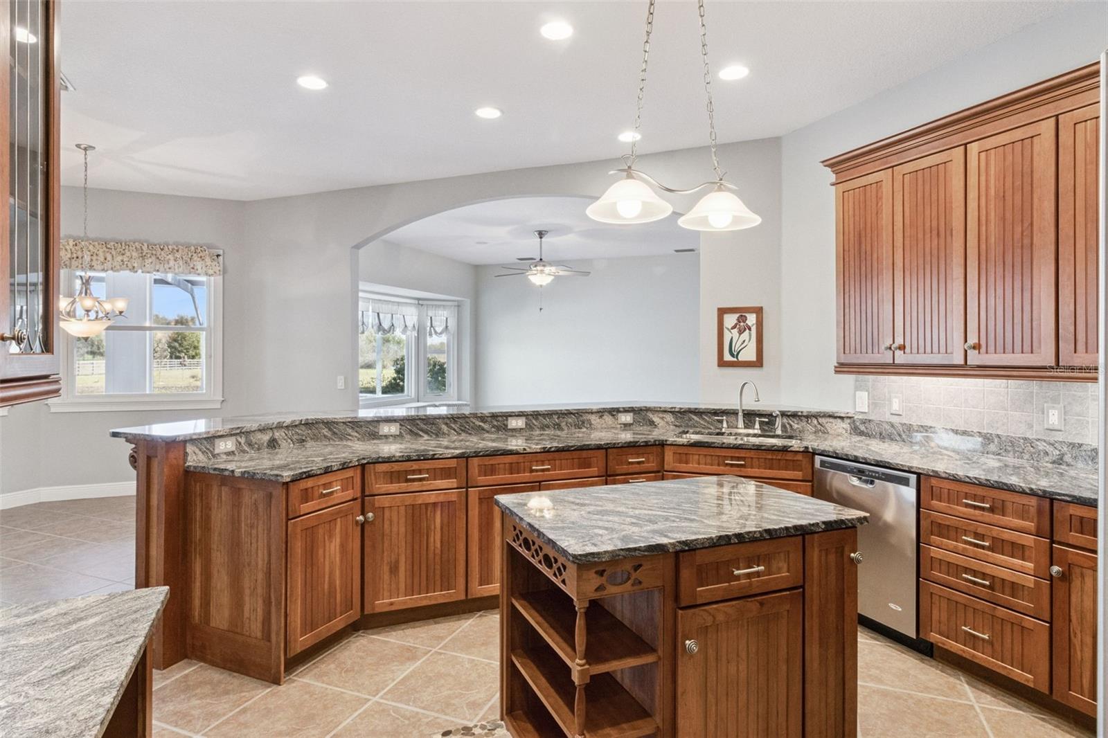 HELEN WINTER GARDENS - Residential