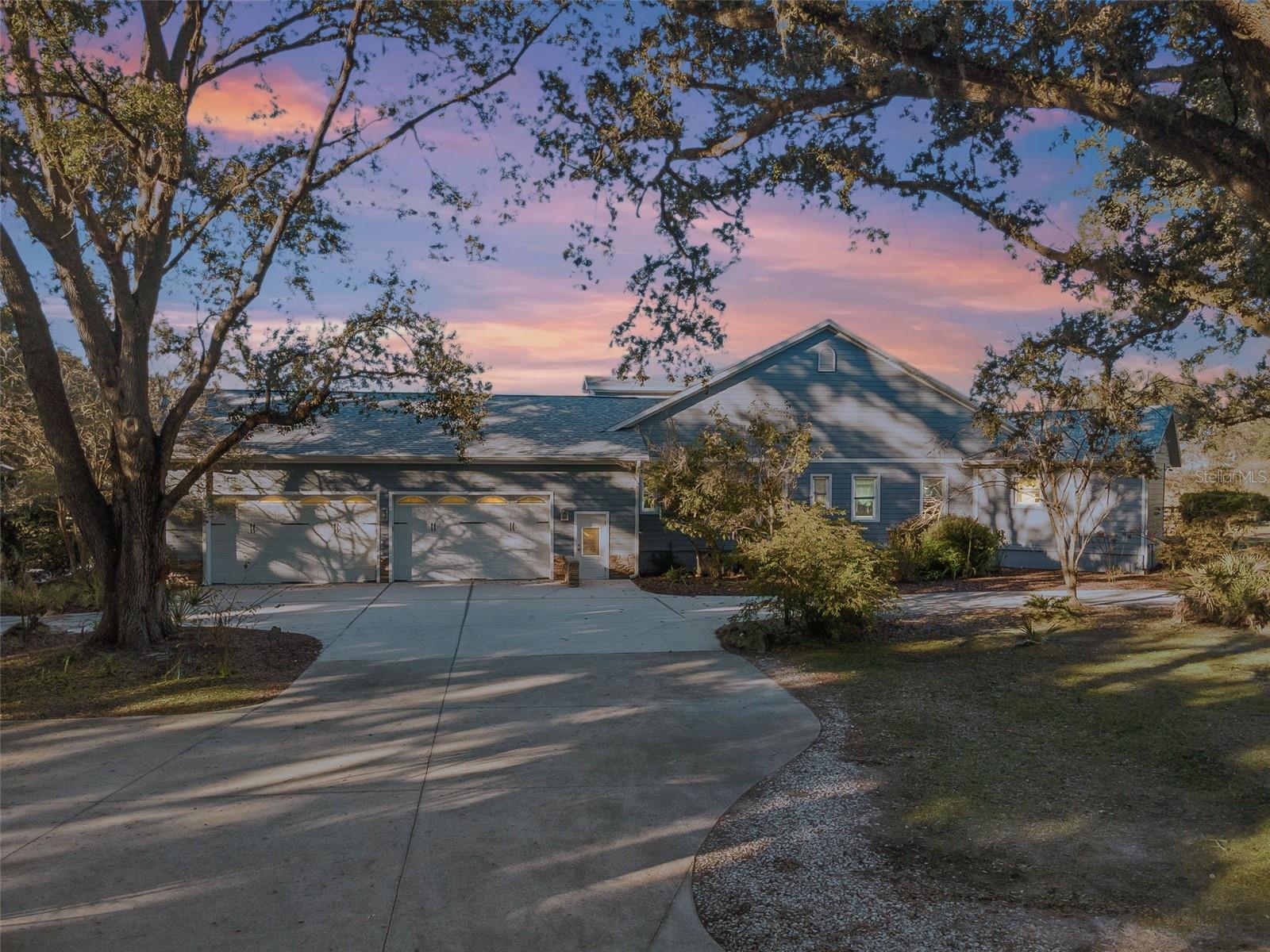 HELEN WINTER GARDENS - Residential