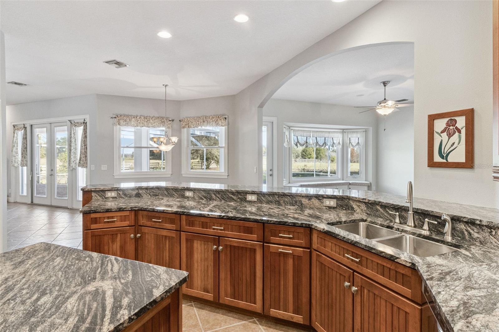 HELEN WINTER GARDENS - Residential