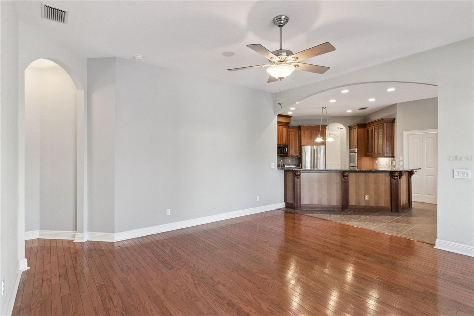 HELEN WINTER GARDENS - Residential