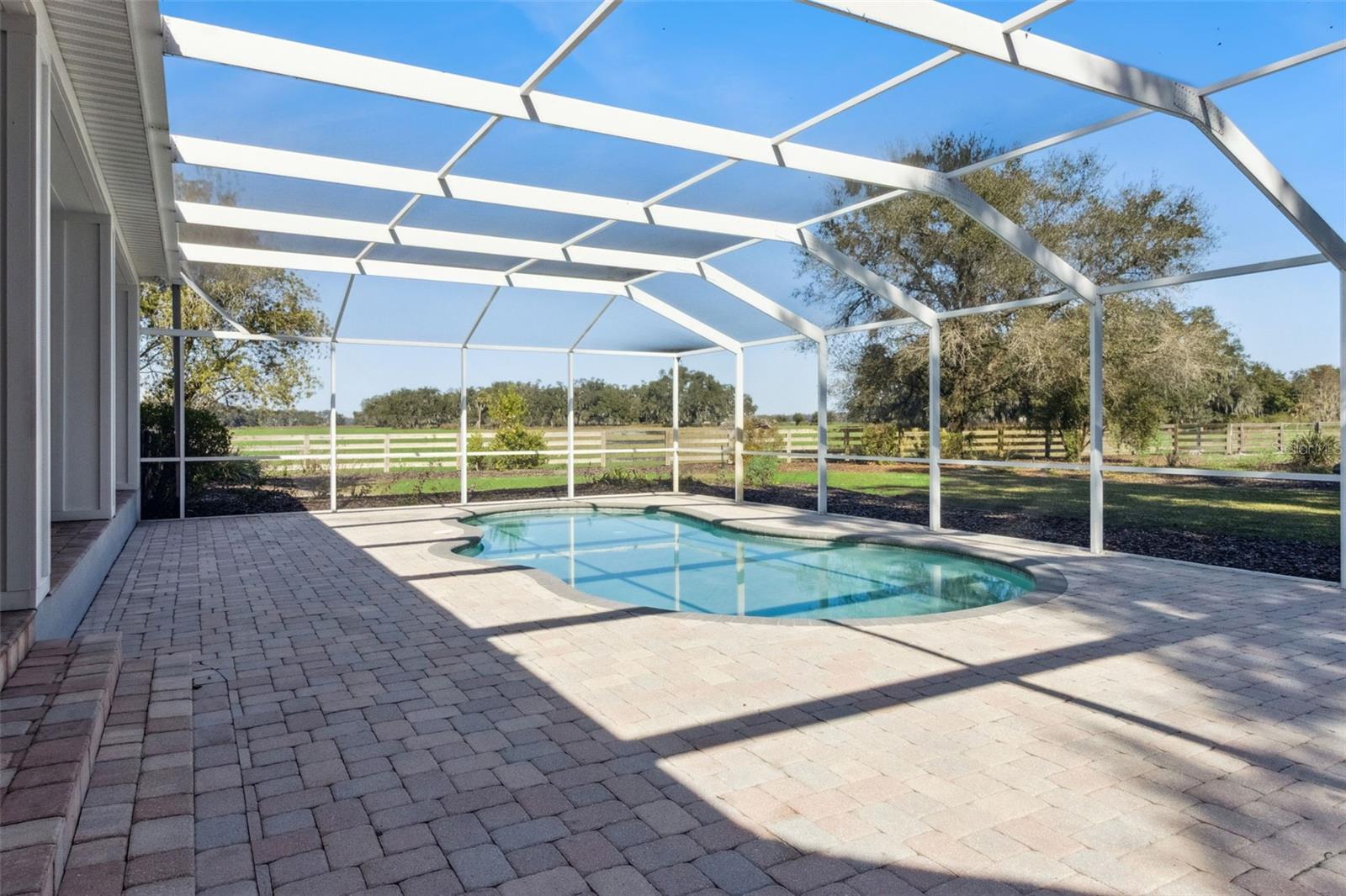 HELEN WINTER GARDENS - Residential