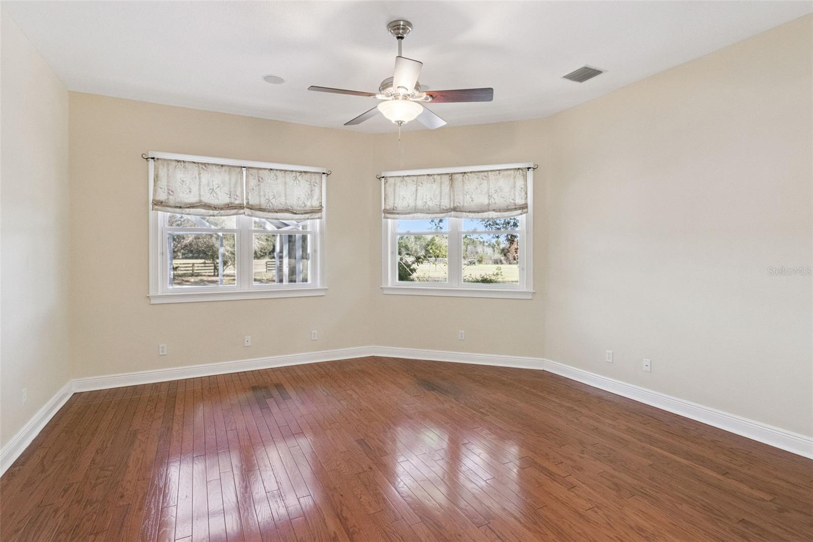 HELEN WINTER GARDENS - Residential