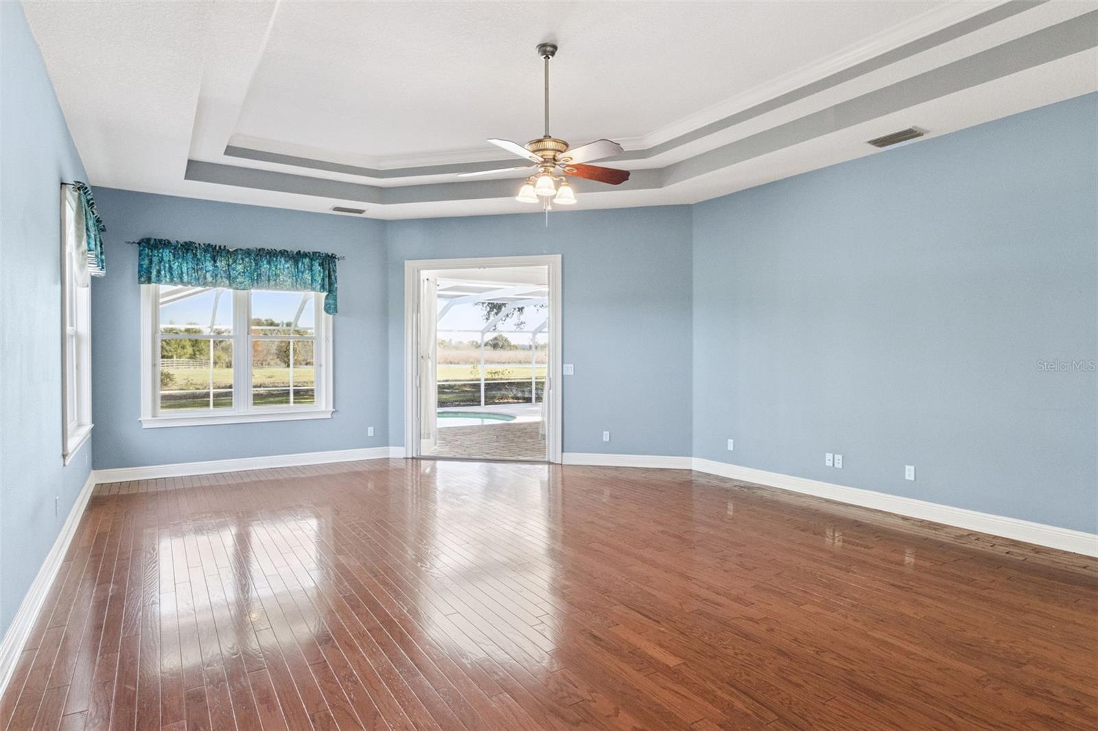 HELEN WINTER GARDENS - Residential