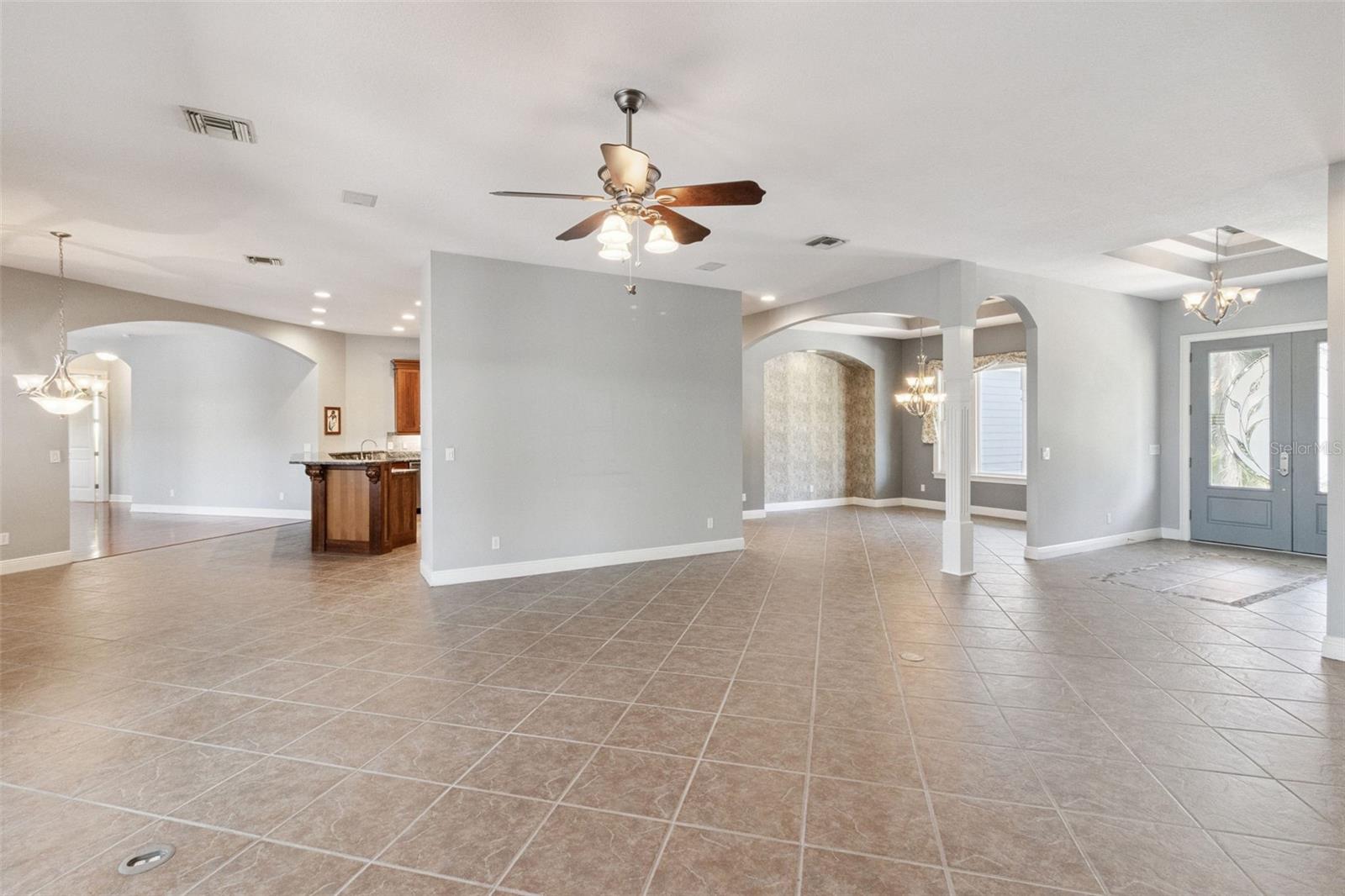 HELEN WINTER GARDENS - Residential