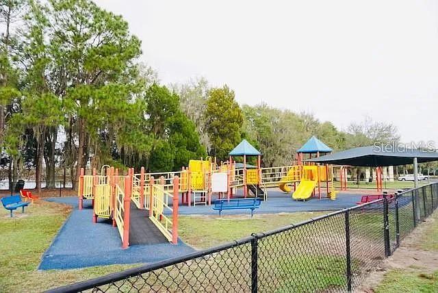 THE TWNHMS AT LIGHTHOUSE COVE I - Residential Lease