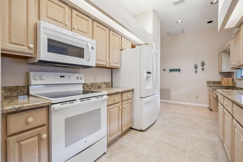 Tiny photo for 461 Baytree Boulevard, Tavares, FL 32778 (MLS # G5119424)