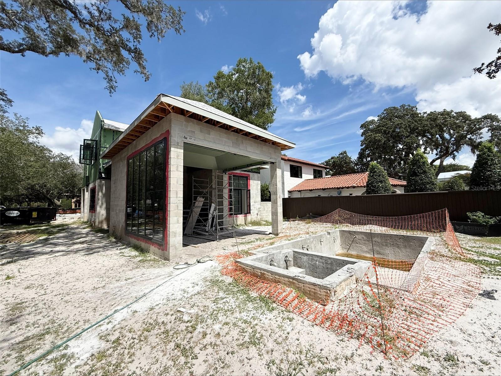 FOREST HILLS - Residential