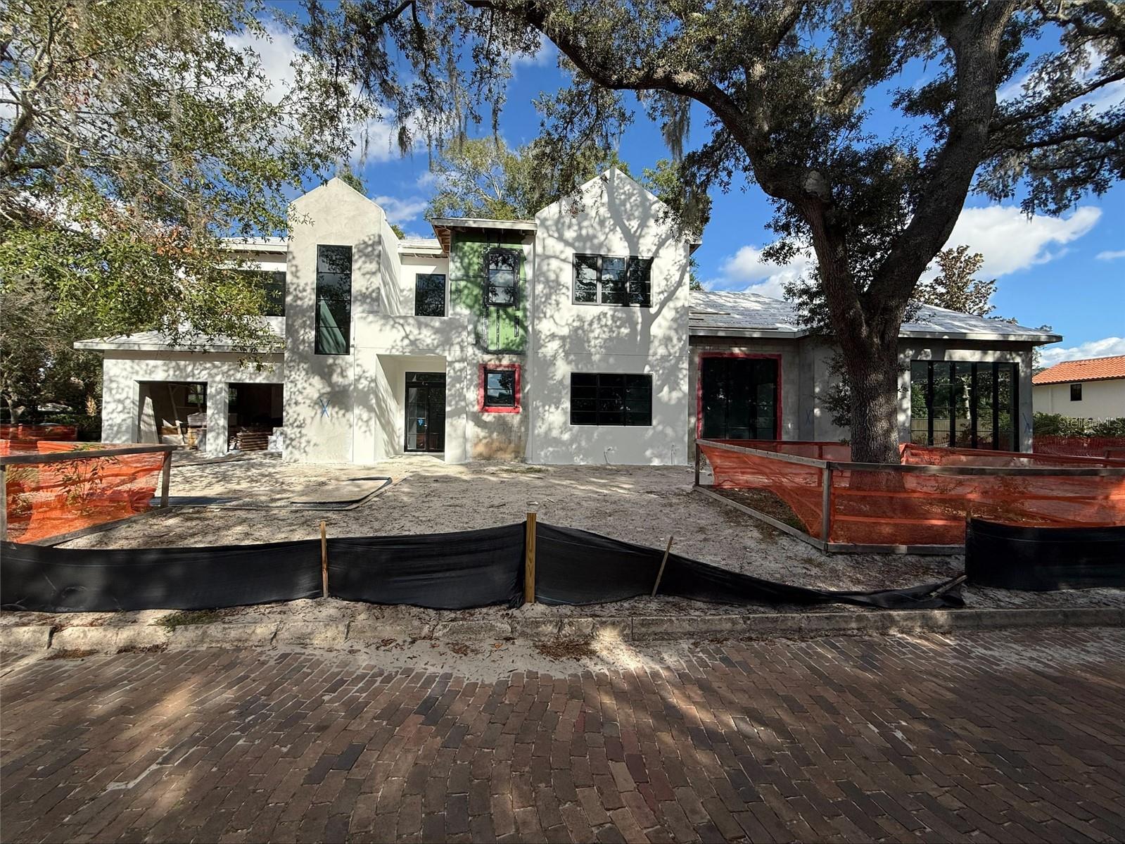 FOREST HILLS - Residential