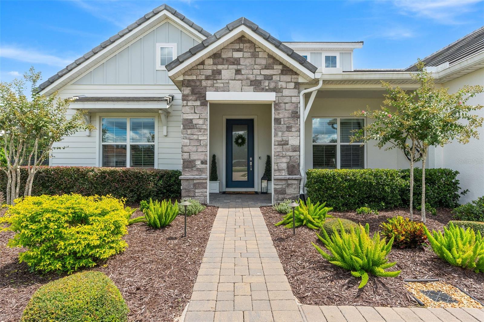 2055 QUIET COVE