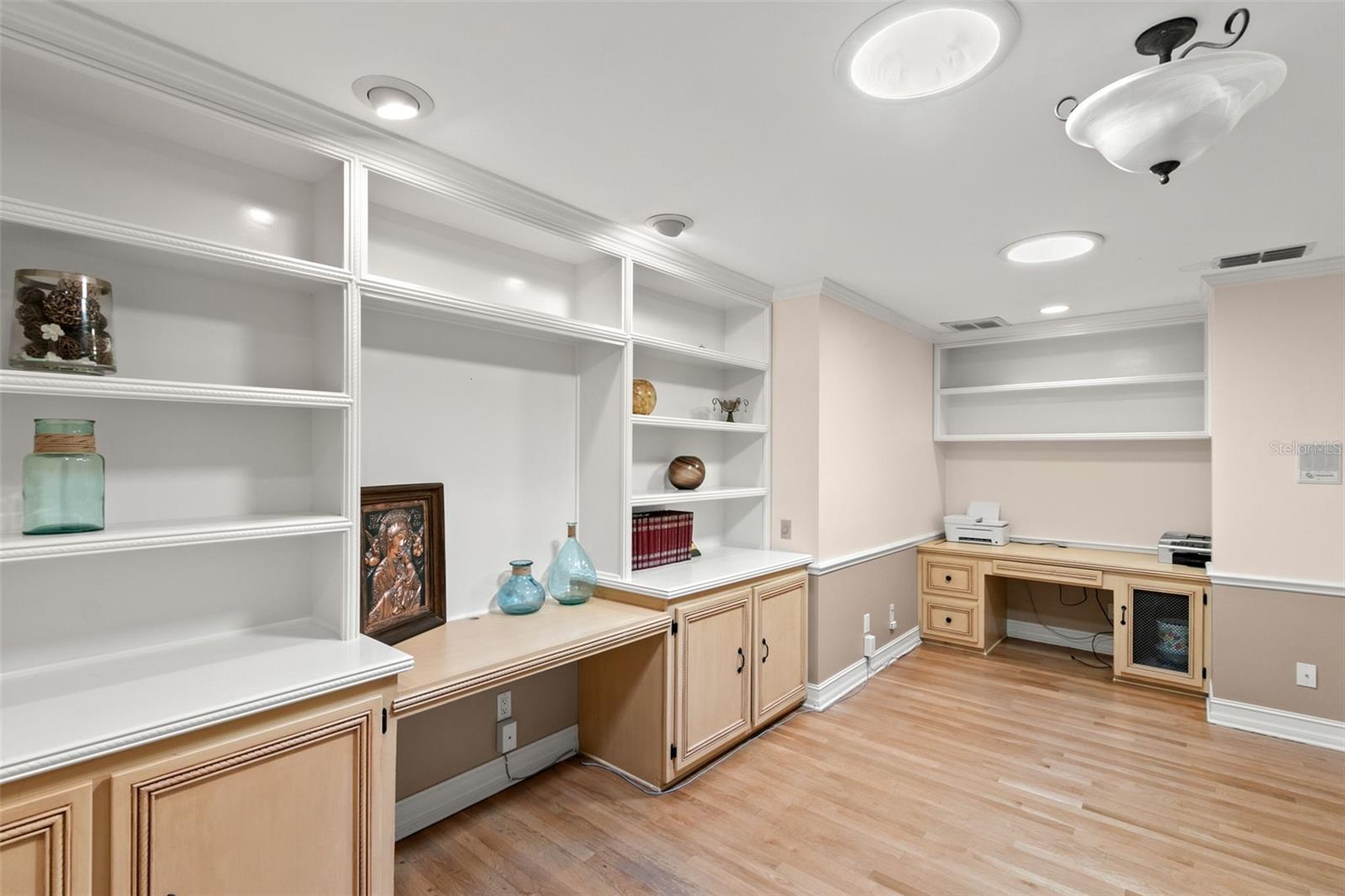 SANCTUARY AT COBBS LANDING THE - Residential