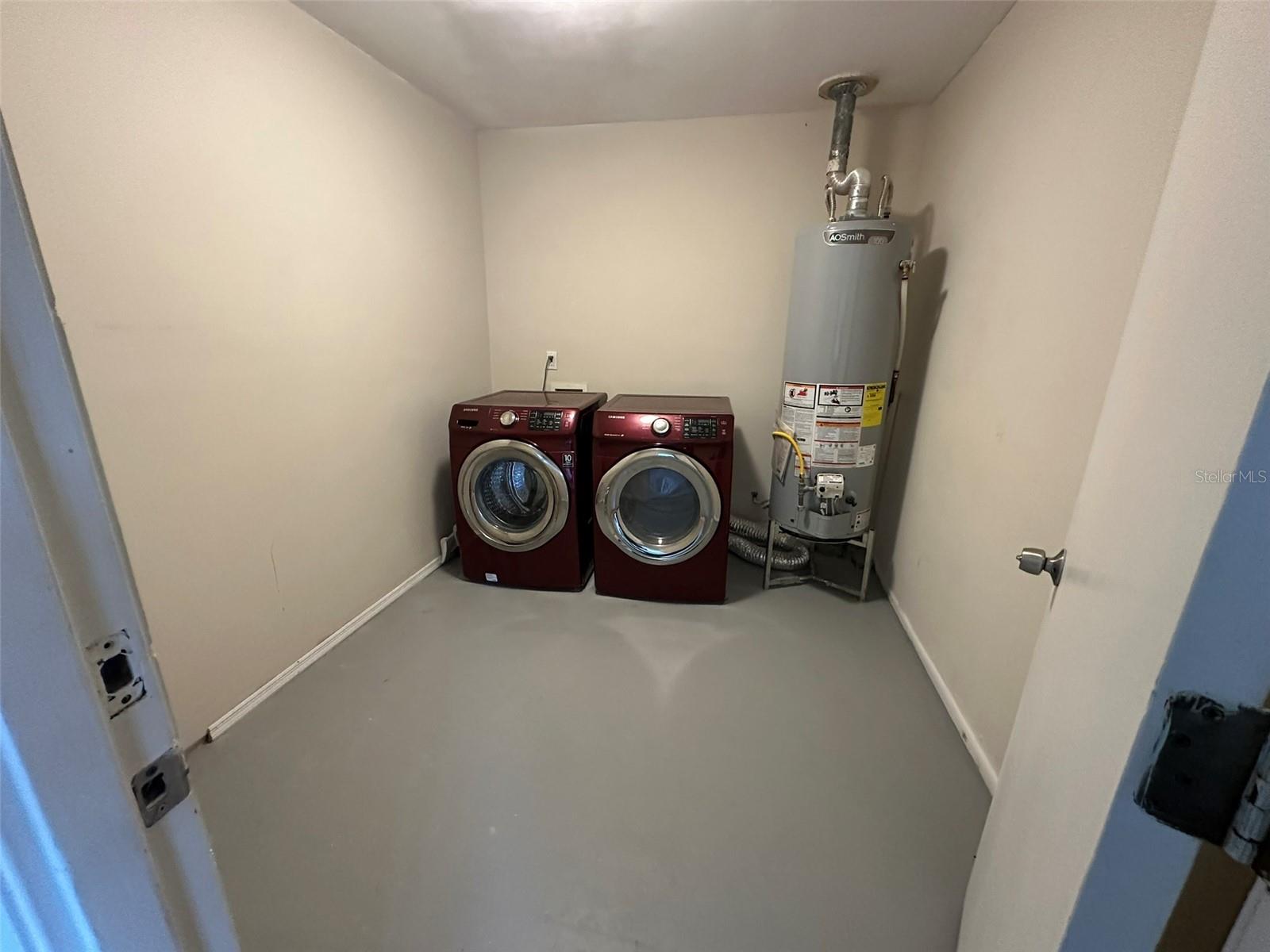 WINDTREE WEST - Residential Lease