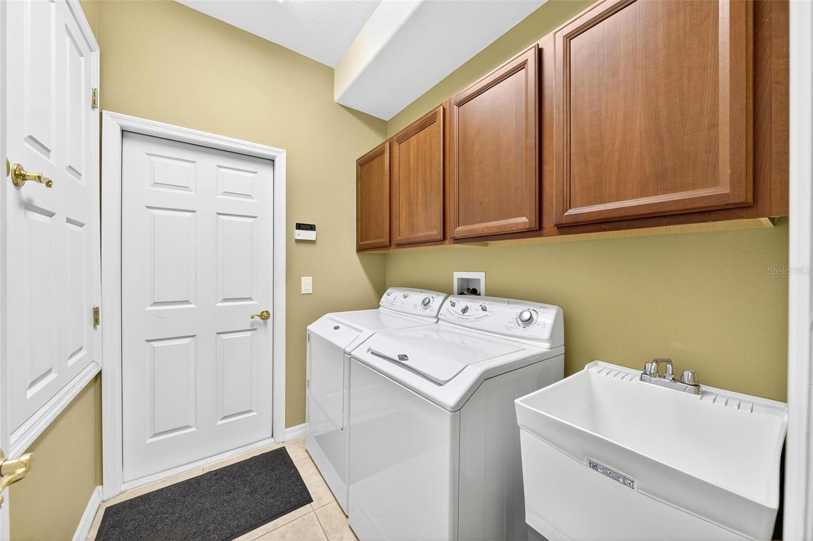 RETREAT AT WEKIVA - Residential