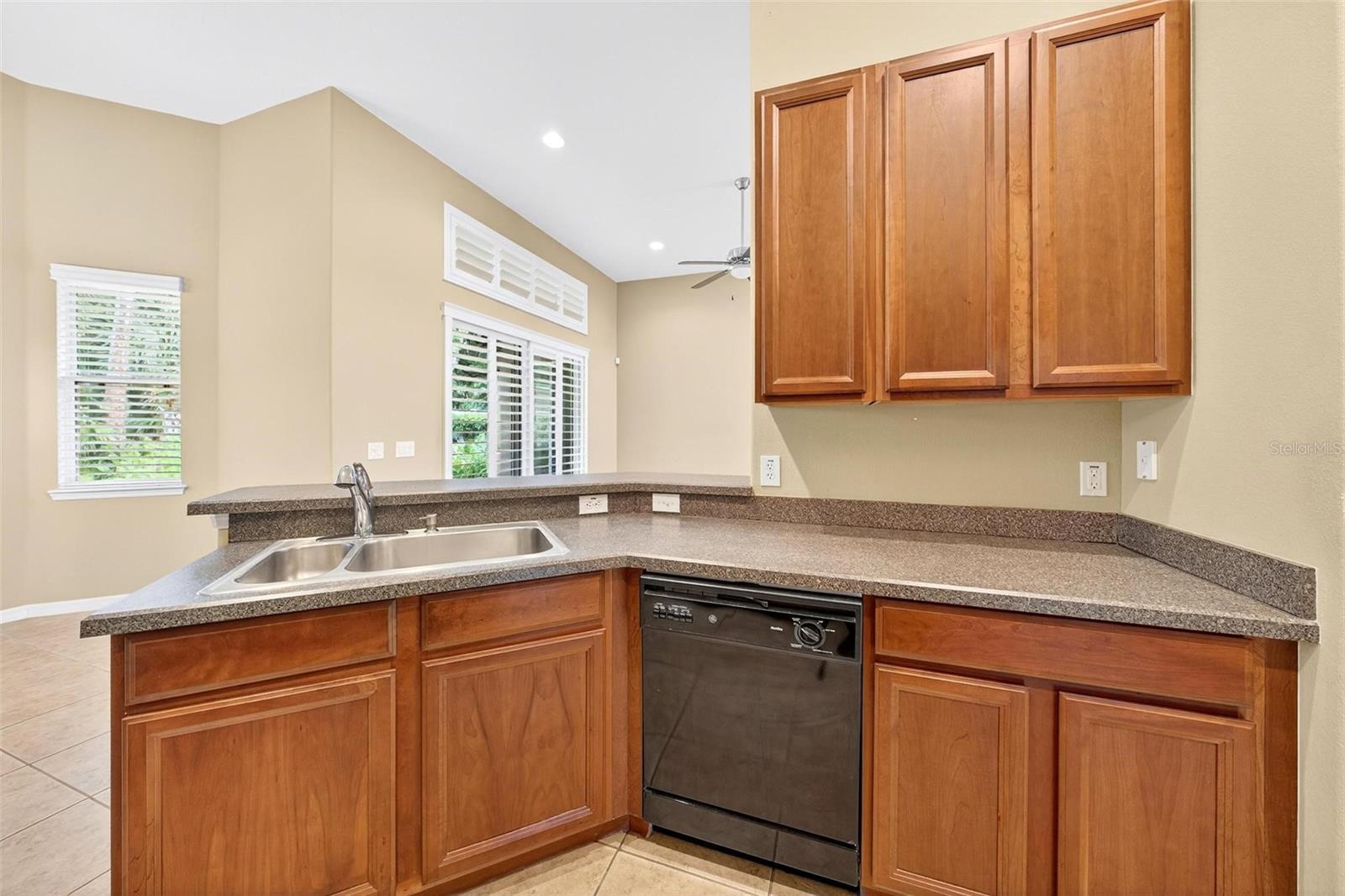 RETREAT AT WEKIVA - Residential