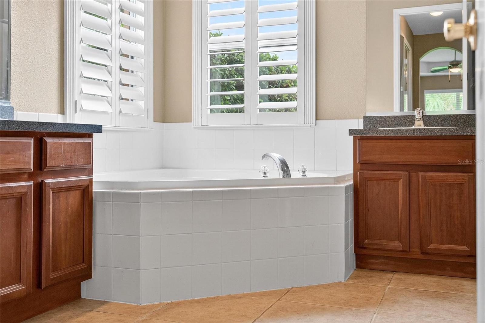 RETREAT AT WEKIVA - Residential