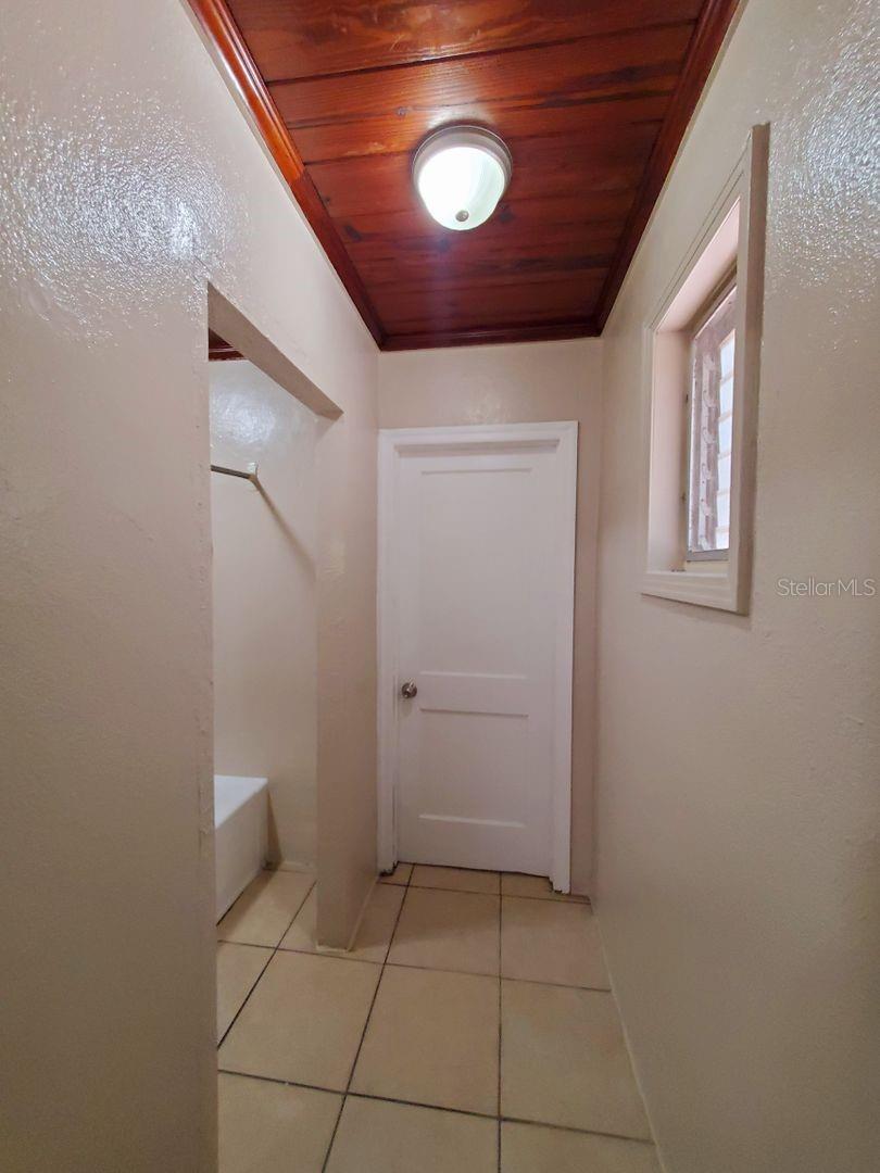 UNPLATTED - Residential Lease