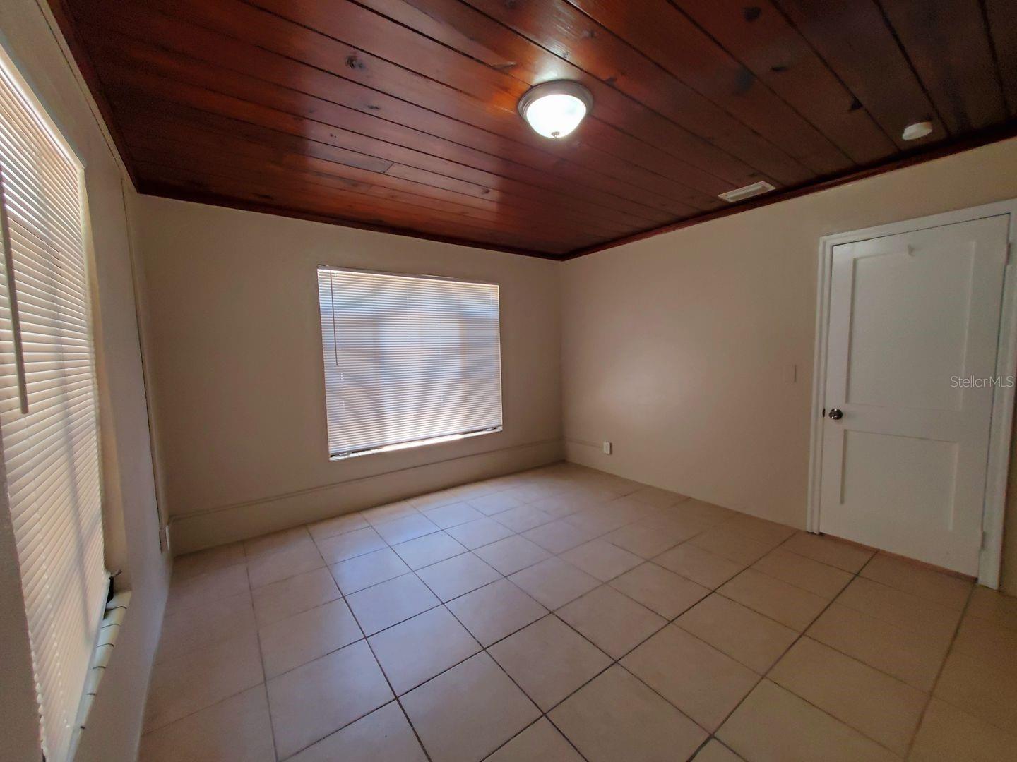 UNPLATTED - Residential Lease