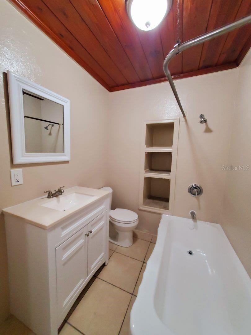 UNPLATTED - Residential Lease