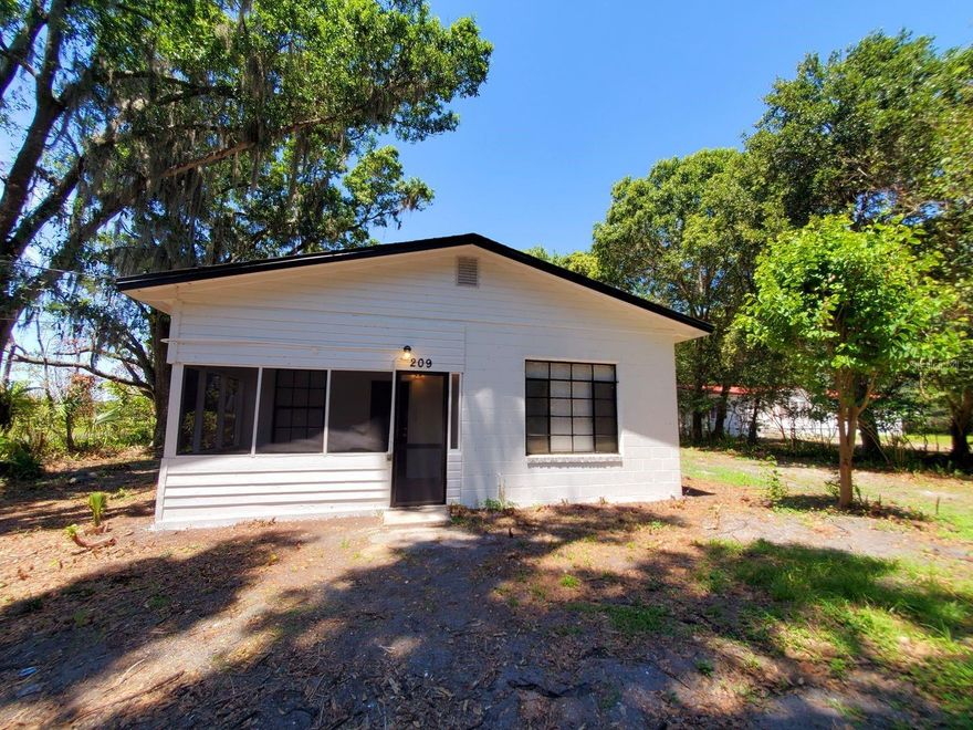 Welcome to 209 S Wiggins Rd in Plant City! This charming 2-bedrroom, 1-bathroom home features fresh interior paint and durable tile flooring throughout, making it both stylish and easy to maintain. The recently updated kitchen offers newer cabinetry, countertops, and appliances. Warn wood-accent ceilings add character and a cozy touch. The property is on a private well, which means no monthly water bill - a great cost-saving benefit for tenants. Washer and dryer hookups are included for added convenience. Call Palm Island Realty to schedule your showing today!

A $350 non-refundable cleaning fee, $75 application fee/ applicant, and a one-time $150 administrative fee are required. A $17 monthly asset protection fee also applies. If applicable, pets require a $300 non-refundable fee/ pet.