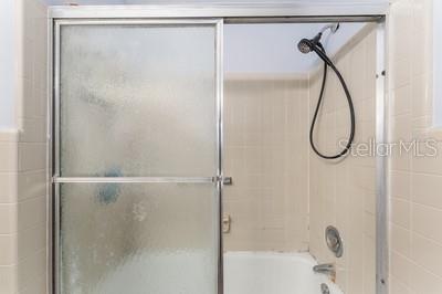 RAINBOW S END ESTATE - Residential