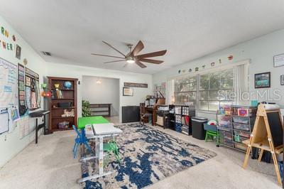 RAINBOW S END ESTATE - Residential