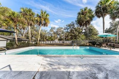 RAINBOW S END ESTATE - Residential