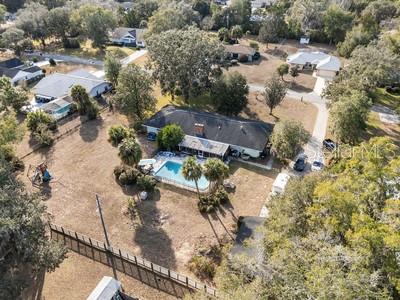 RAINBOW S END ESTATE - Residential