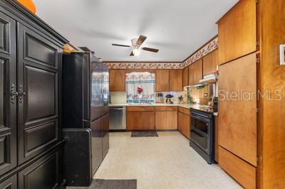 RAINBOW S END ESTATE - Residential