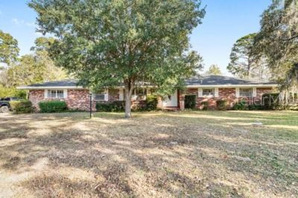 Photo of 8235 SW 203rd Court, Dunnellon, FL 34431 (MLS # OM717336)