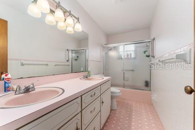 RAINBOW S END ESTATE - Residential