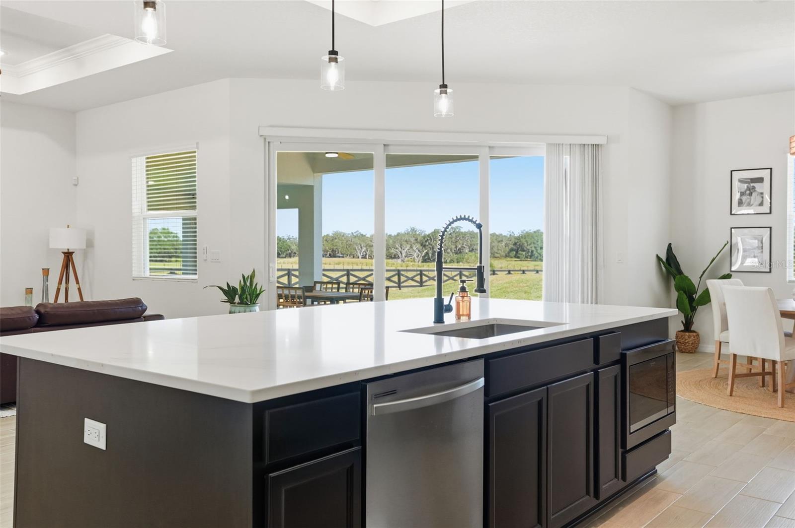 GARDEN GRV - Residential