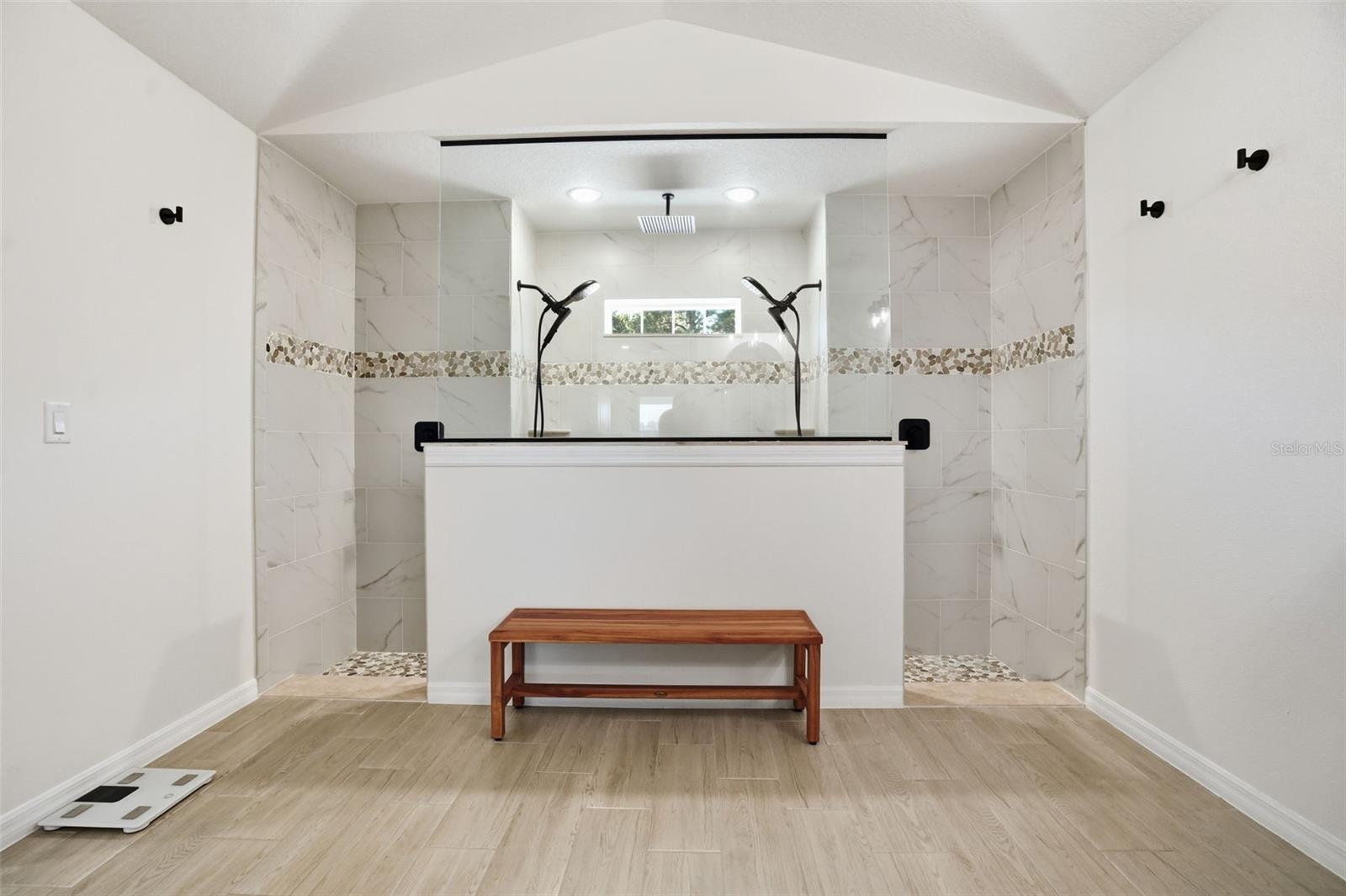 GARDEN GRV - Residential