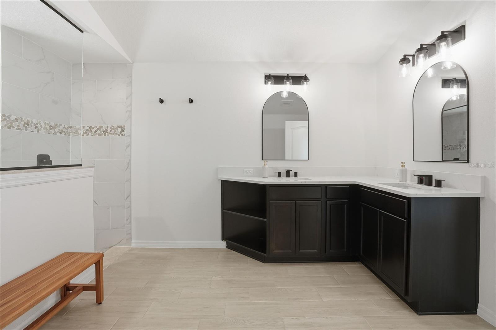 GARDEN GRV - Residential