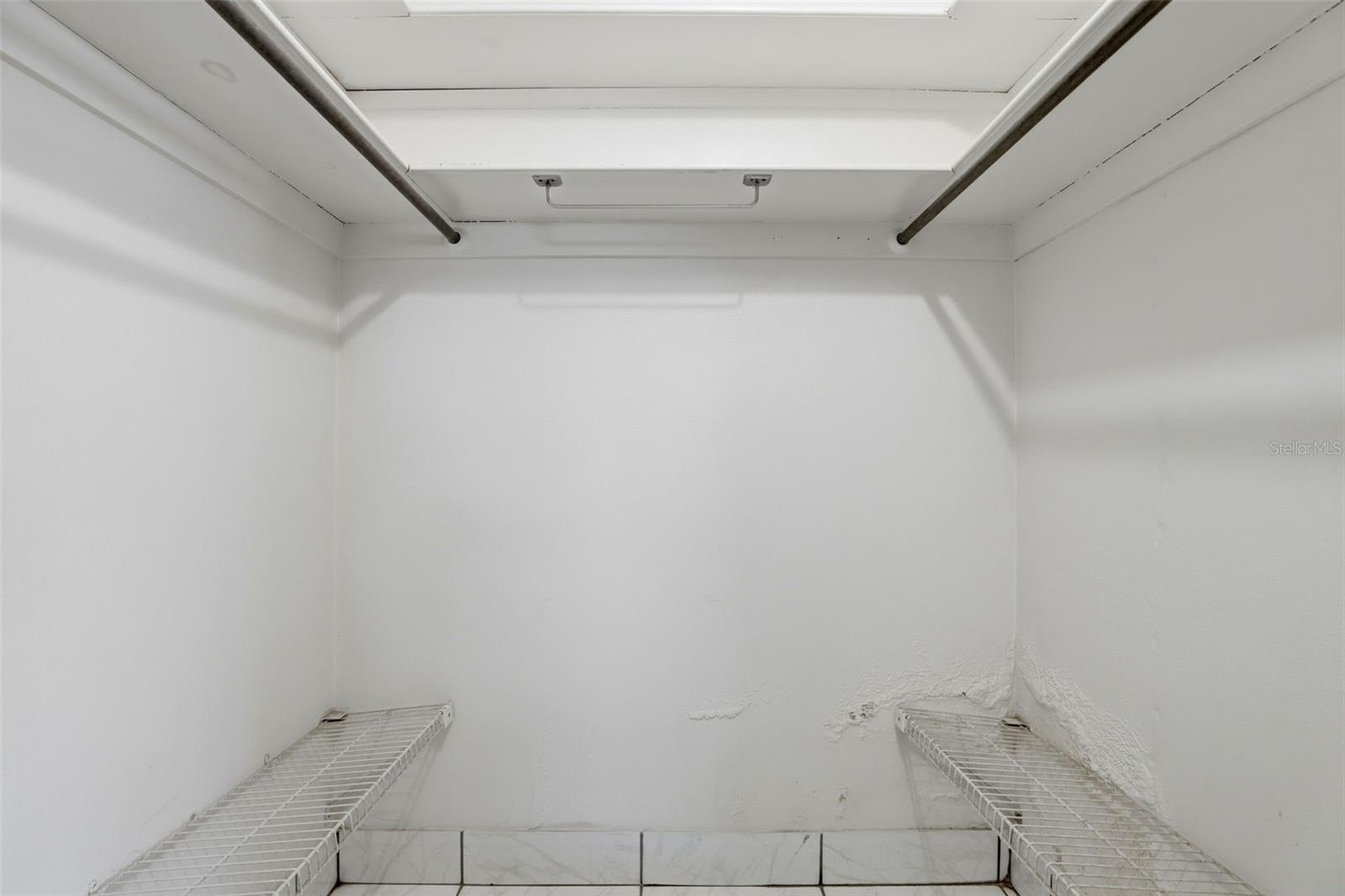 DOMMERICH HILLS - Residential