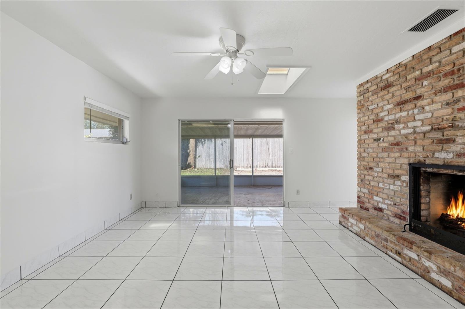 DOMMERICH HILLS - Residential