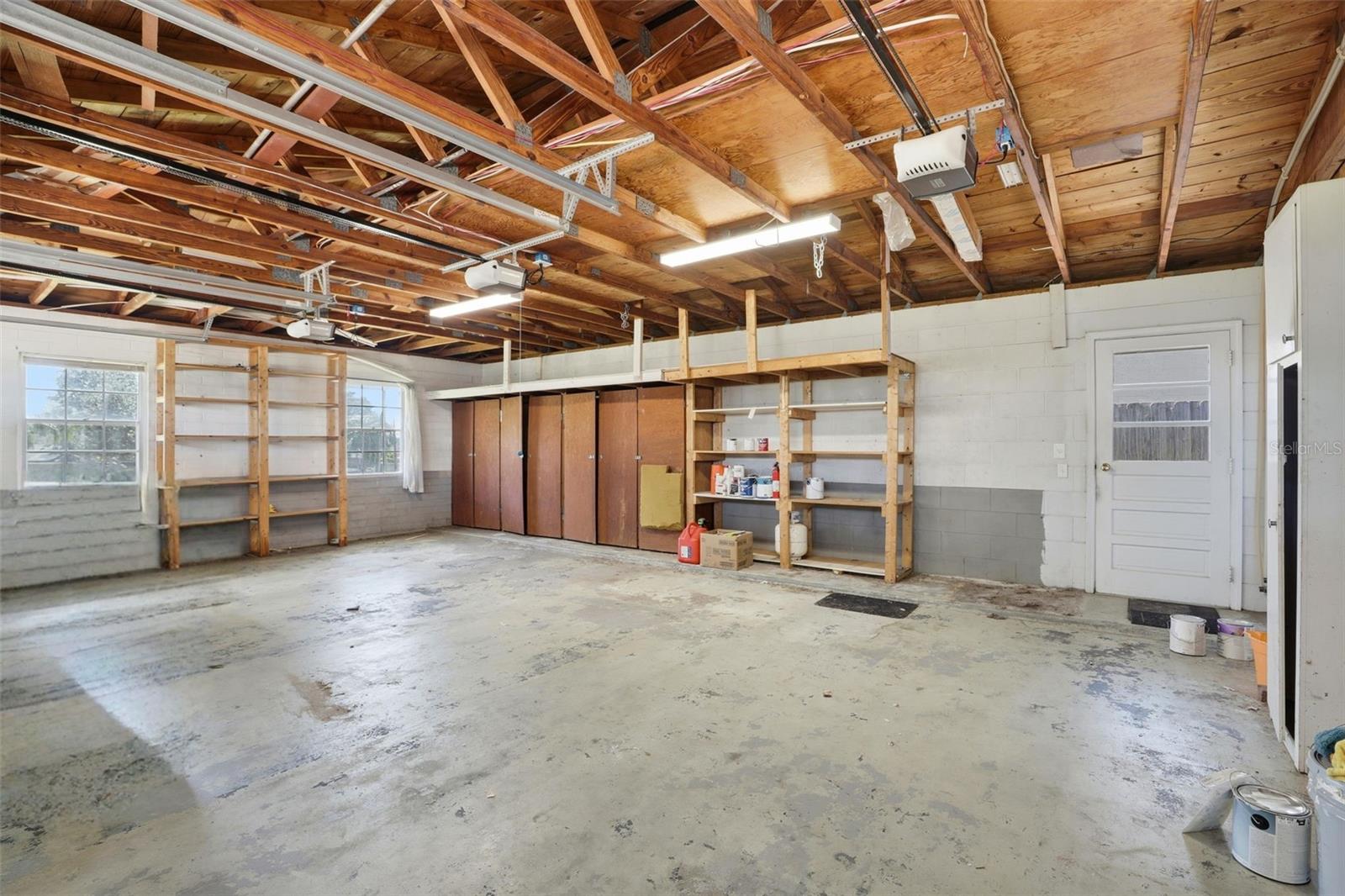 DOMMERICH HILLS - Residential