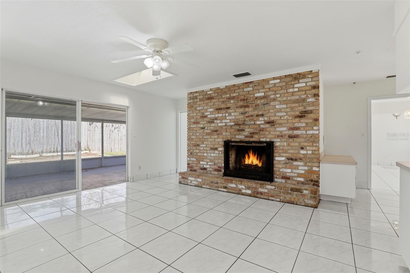 DOMMERICH HILLS - Residential